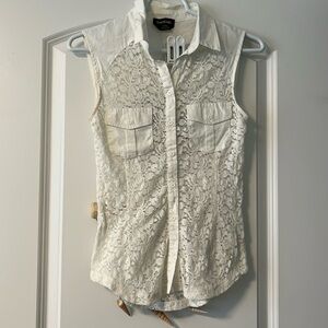 Bebe lace sleeveless blouse